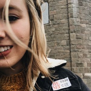 Meet your Posher, Delaney